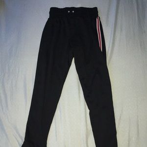 black sweatpants